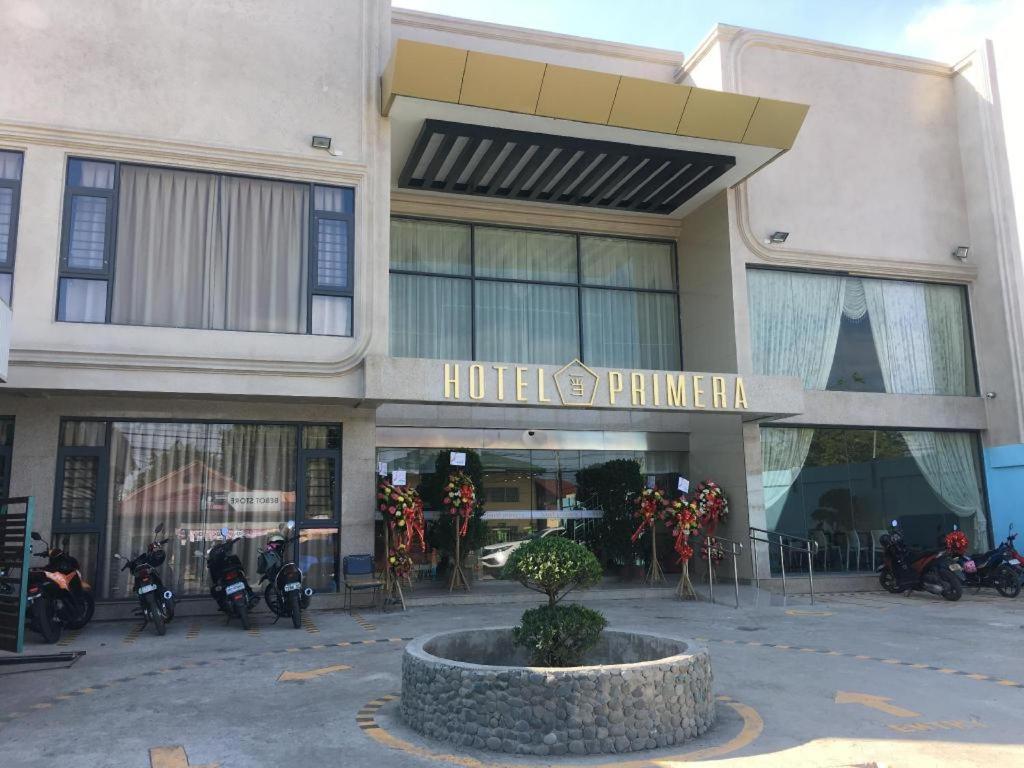 Hotel Primera Замбоанґа Екстер'єр фото