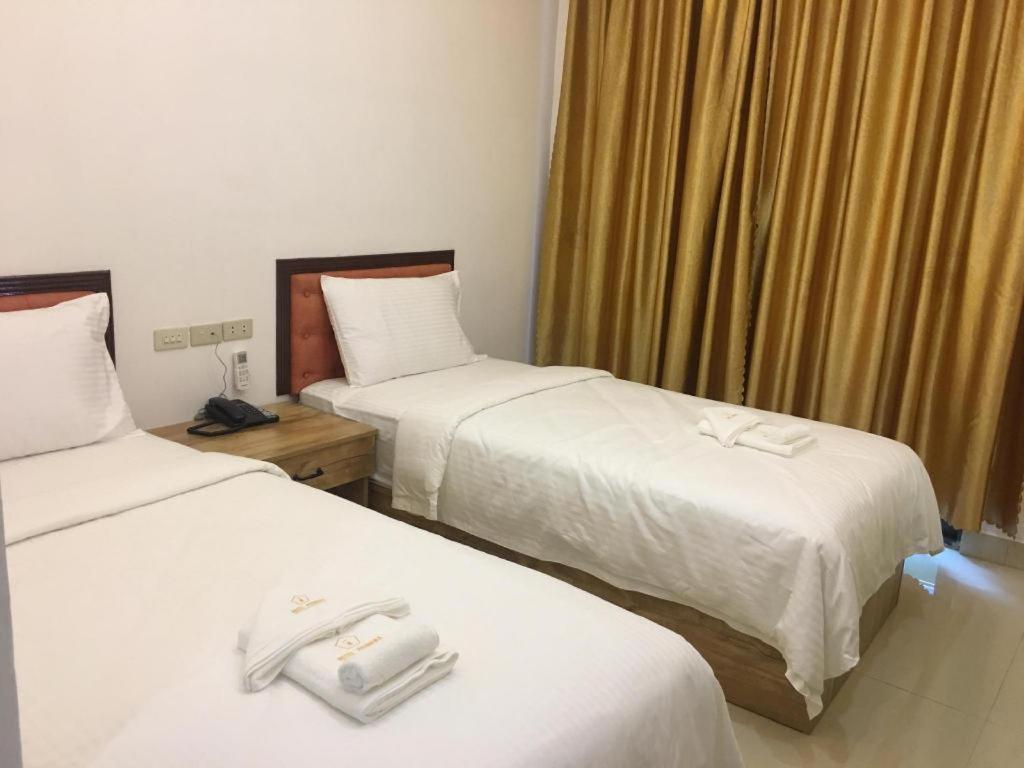Hotel Primera Замбоанґа Екстер'єр фото