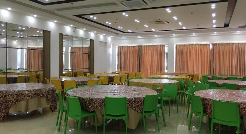 Hotel Primera Замбоанґа Екстер'єр фото