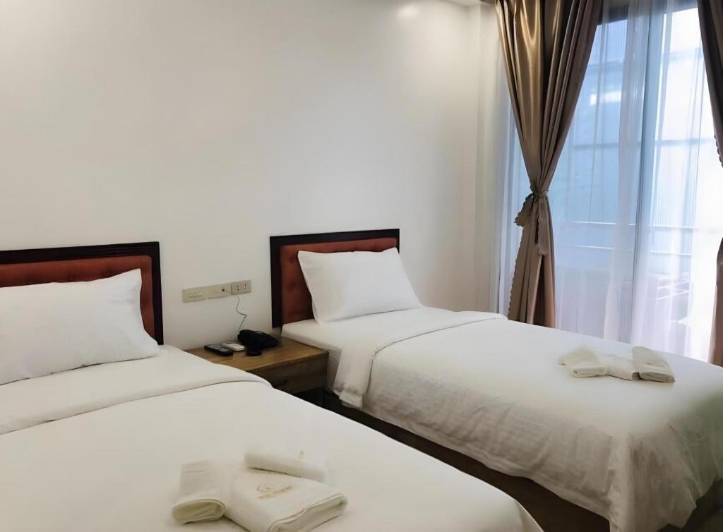 Hotel Primera Замбоанґа Екстер'єр фото