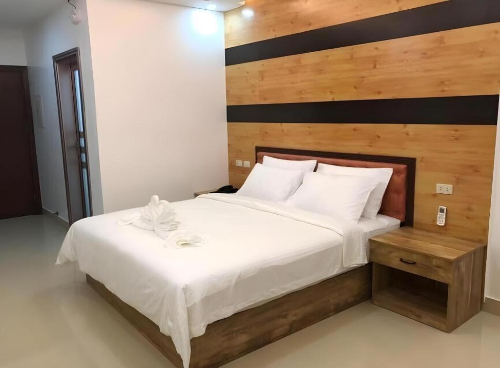 Hotel Primera Замбоанґа Екстер'єр фото
