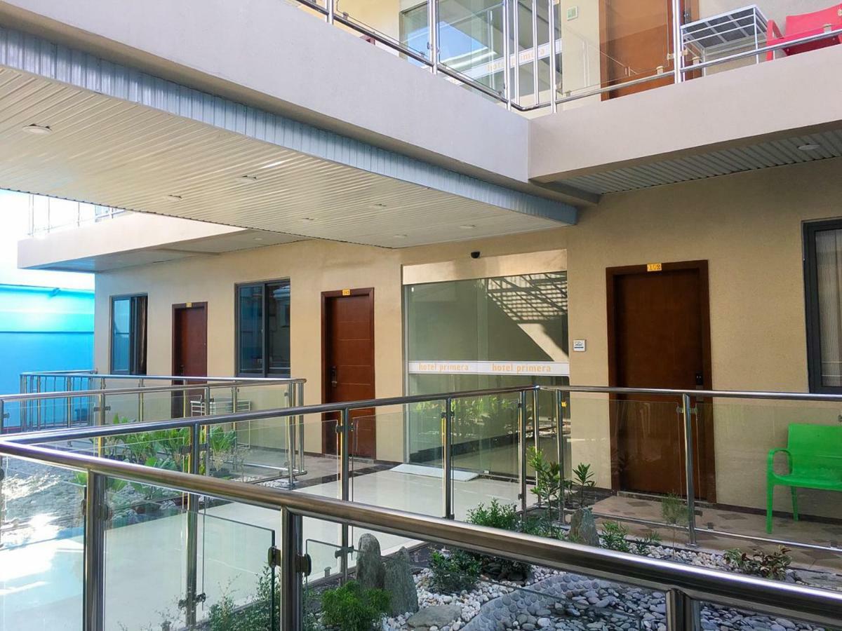 Hotel Primera Замбоанґа Екстер'єр фото